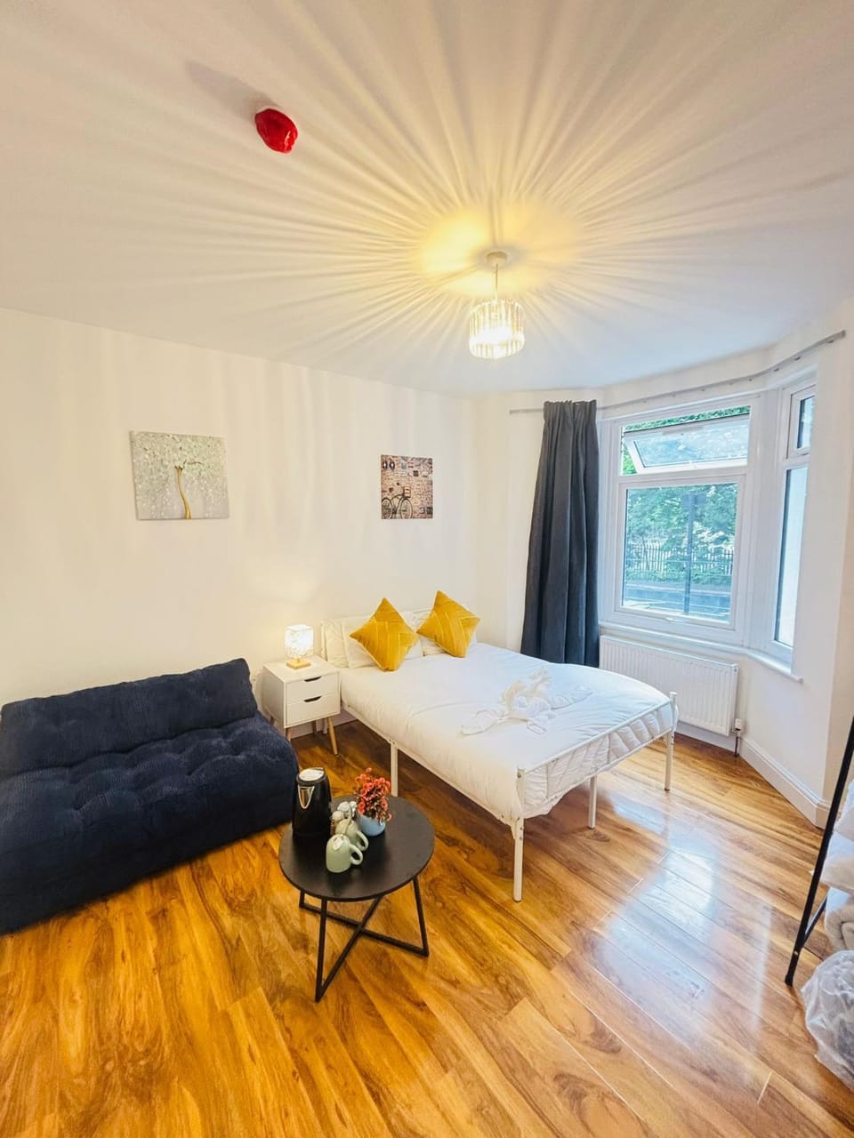 London Smart Stay - Plaistow Bed and Breakfast in London