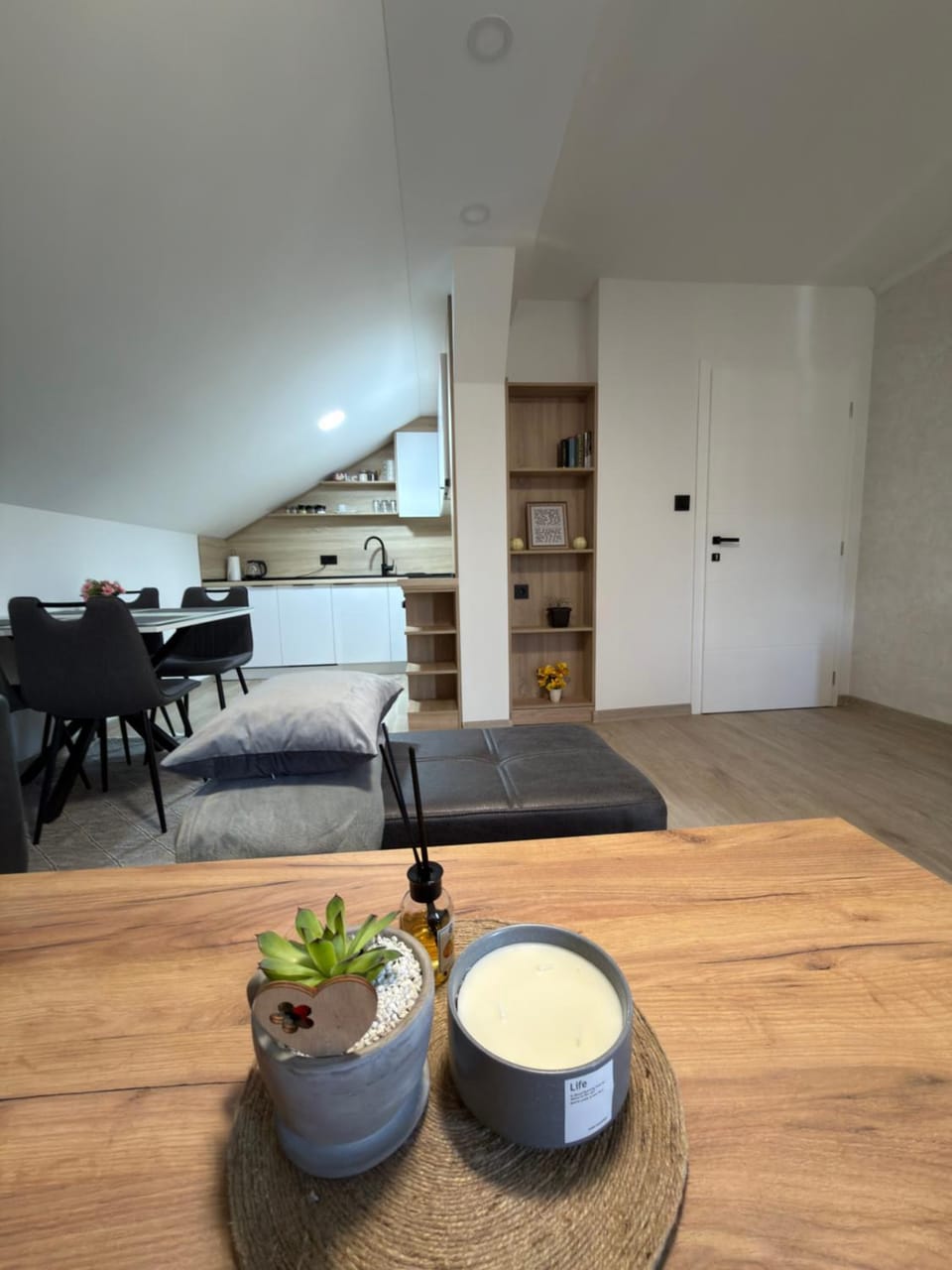 Living room, Decorative detail, kitchen