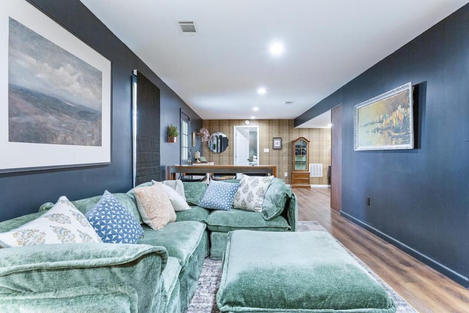 Spacious home -minutes to FIFA Training Facility and Trilith House in Fayetteville