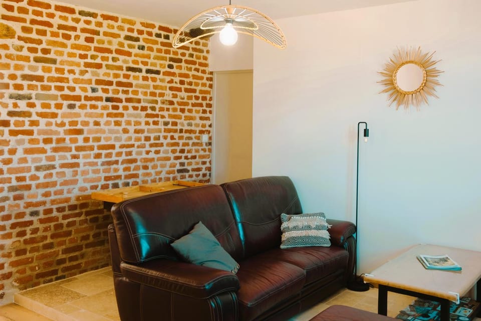 Game Room, Living room