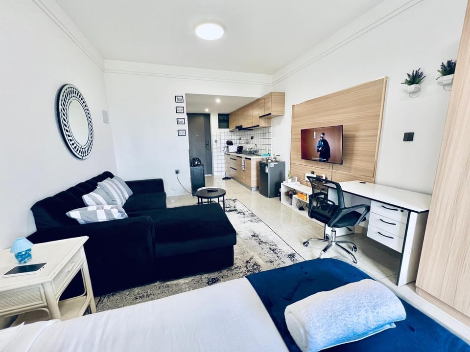 View (from property/room), Bedroom, furniture, internet