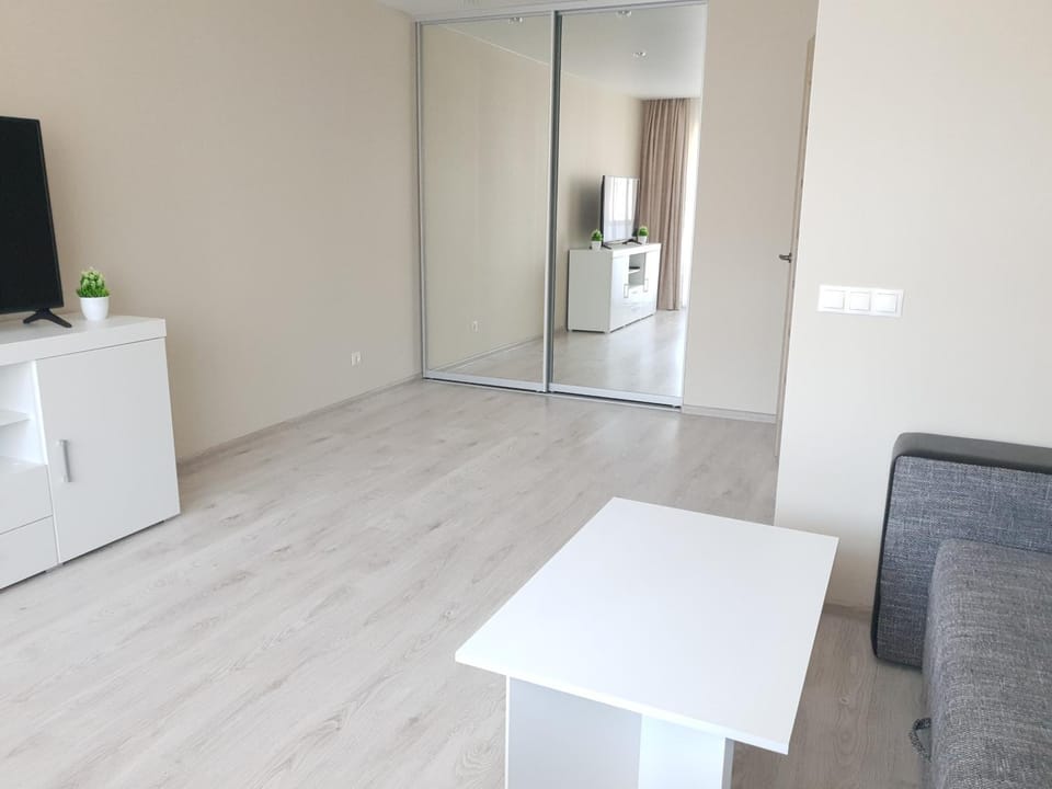 Photo of the whole room, wardrobe