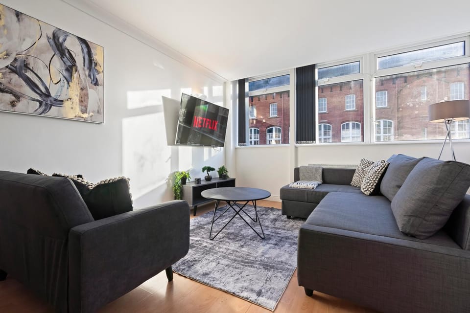 Leeds Central Apartments - Free parking Apartment in Leeds