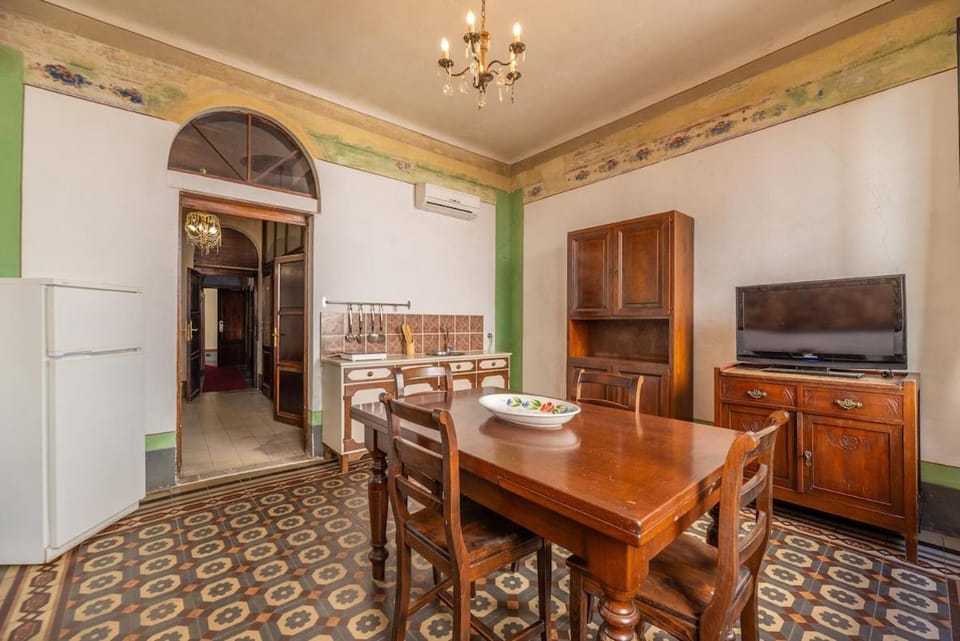 Windrose Heritage Apartment in Pisa