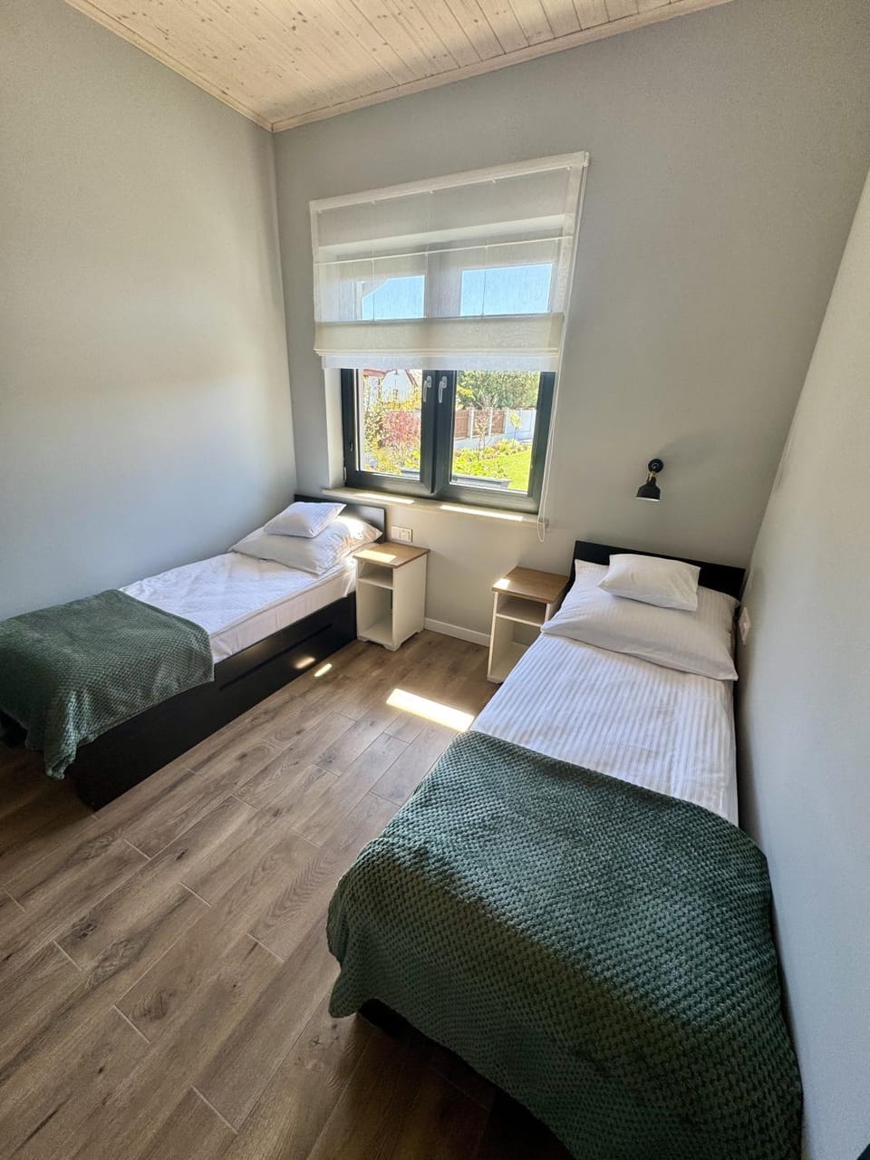 Bed, Garden, Garden, Photo of the whole room, Bedroom, Garden view, Garden view, air conditioner, air conditioner