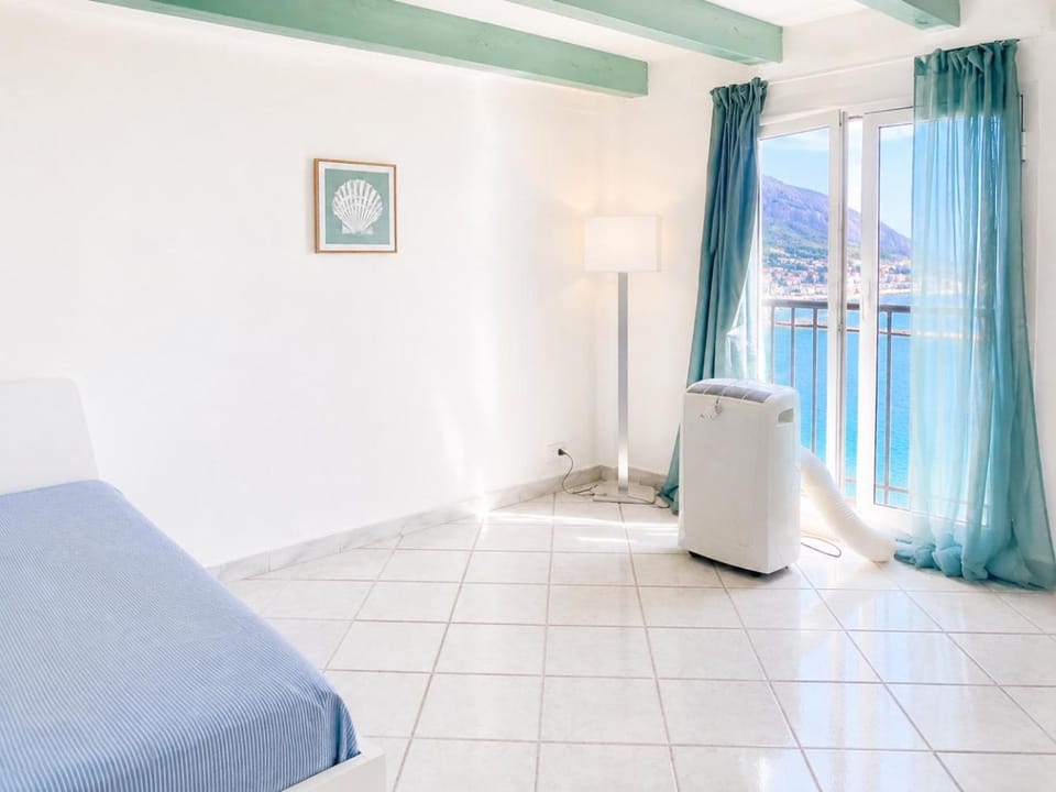 longue 77 Apartment in Menton