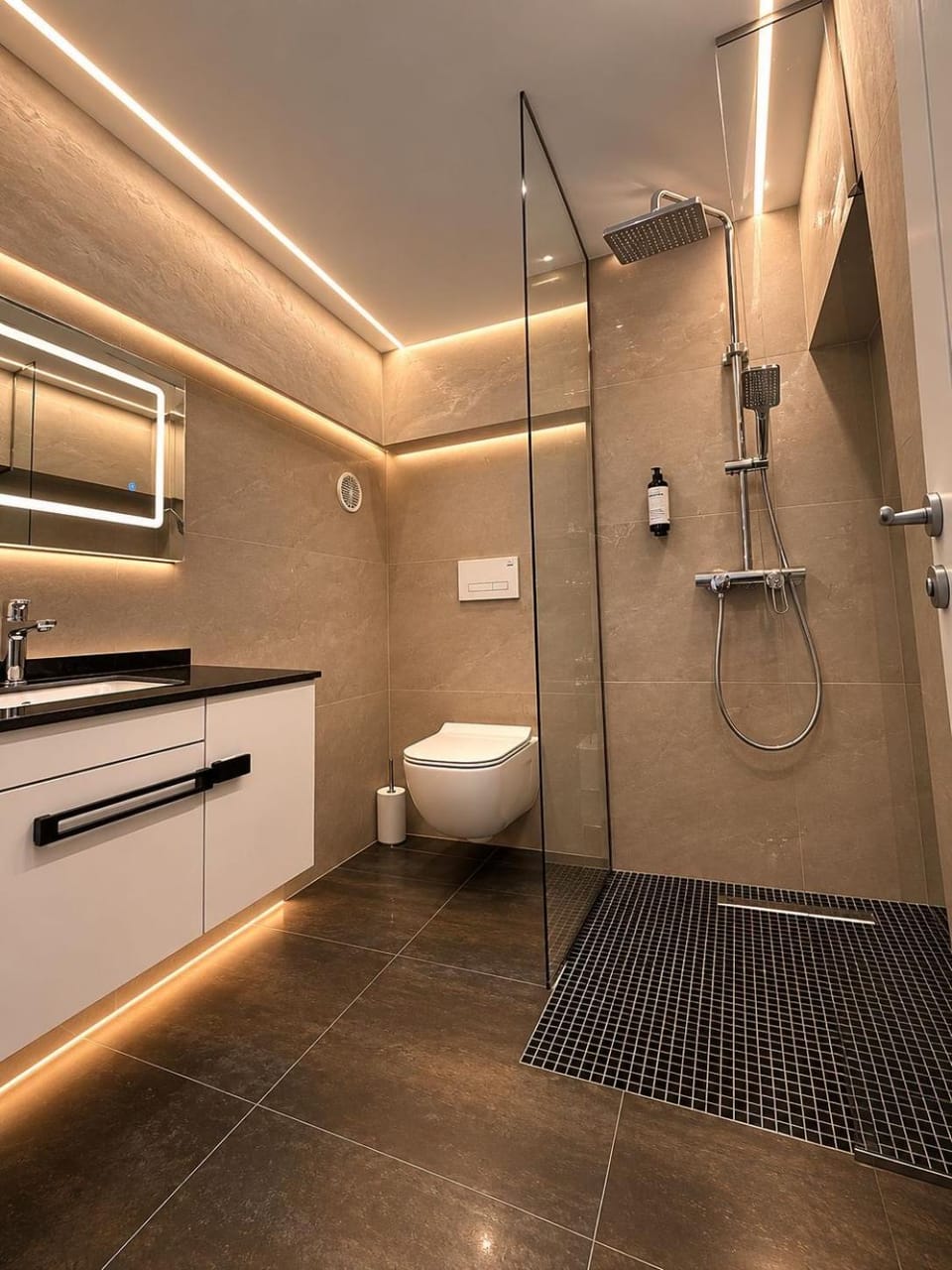 ALZETA Aparthotel Apartment in Tirana County, Albania