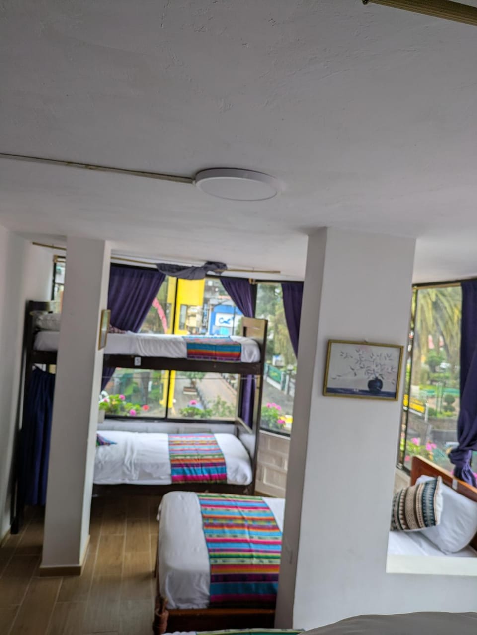Crater Eruption Backpacker Hostel Hostel in Banos