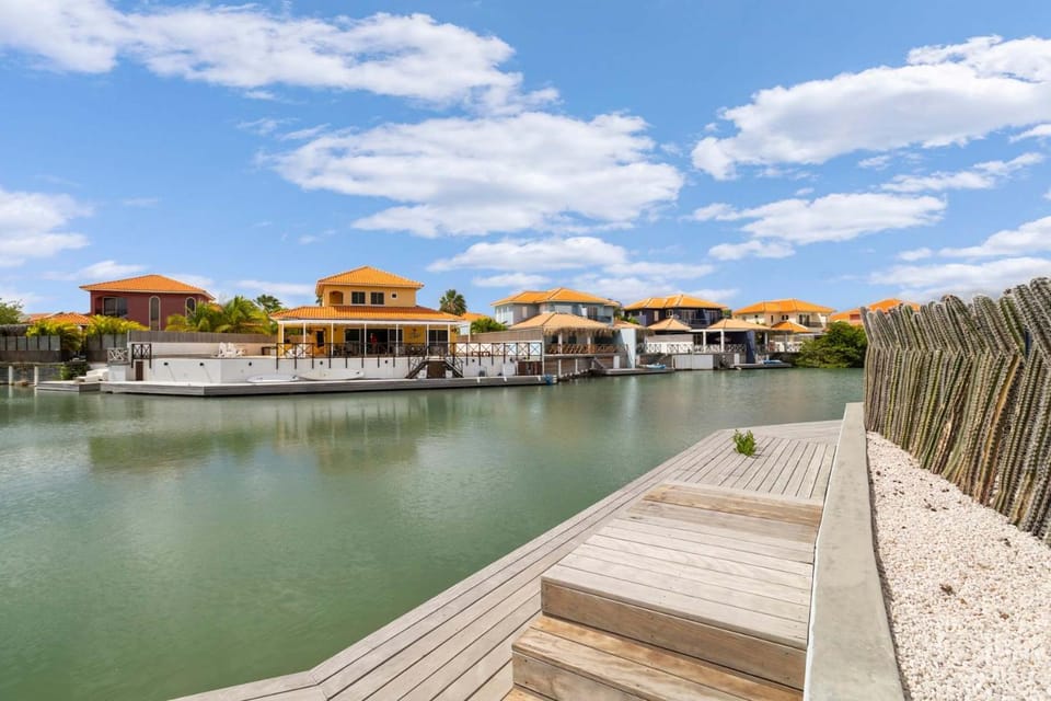 Laguna Serena Villa stylishly furnished villa with a large outdoor space and a private pool Villa in Venezuela