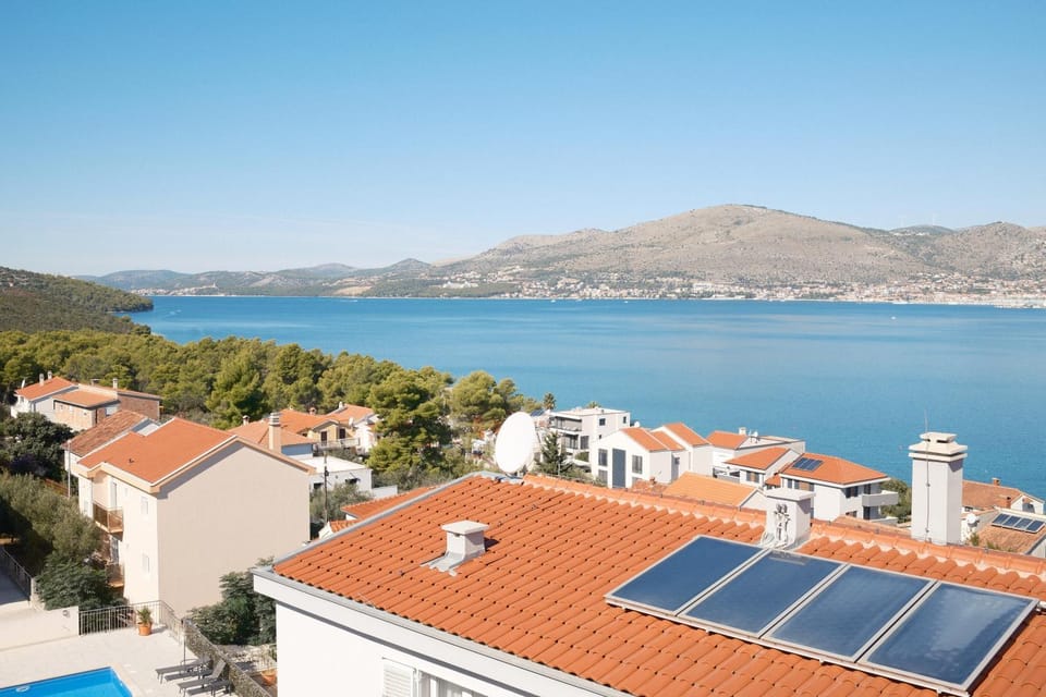 Natural landscape, Mountain view, Sea view