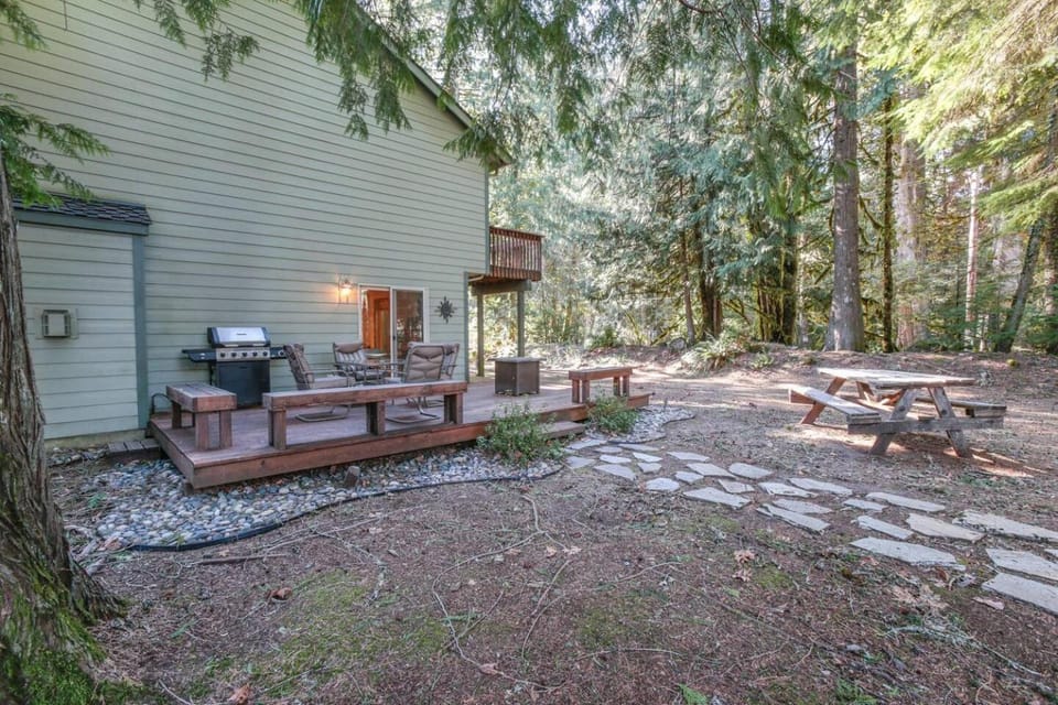 Salmon River Woods House in Welches