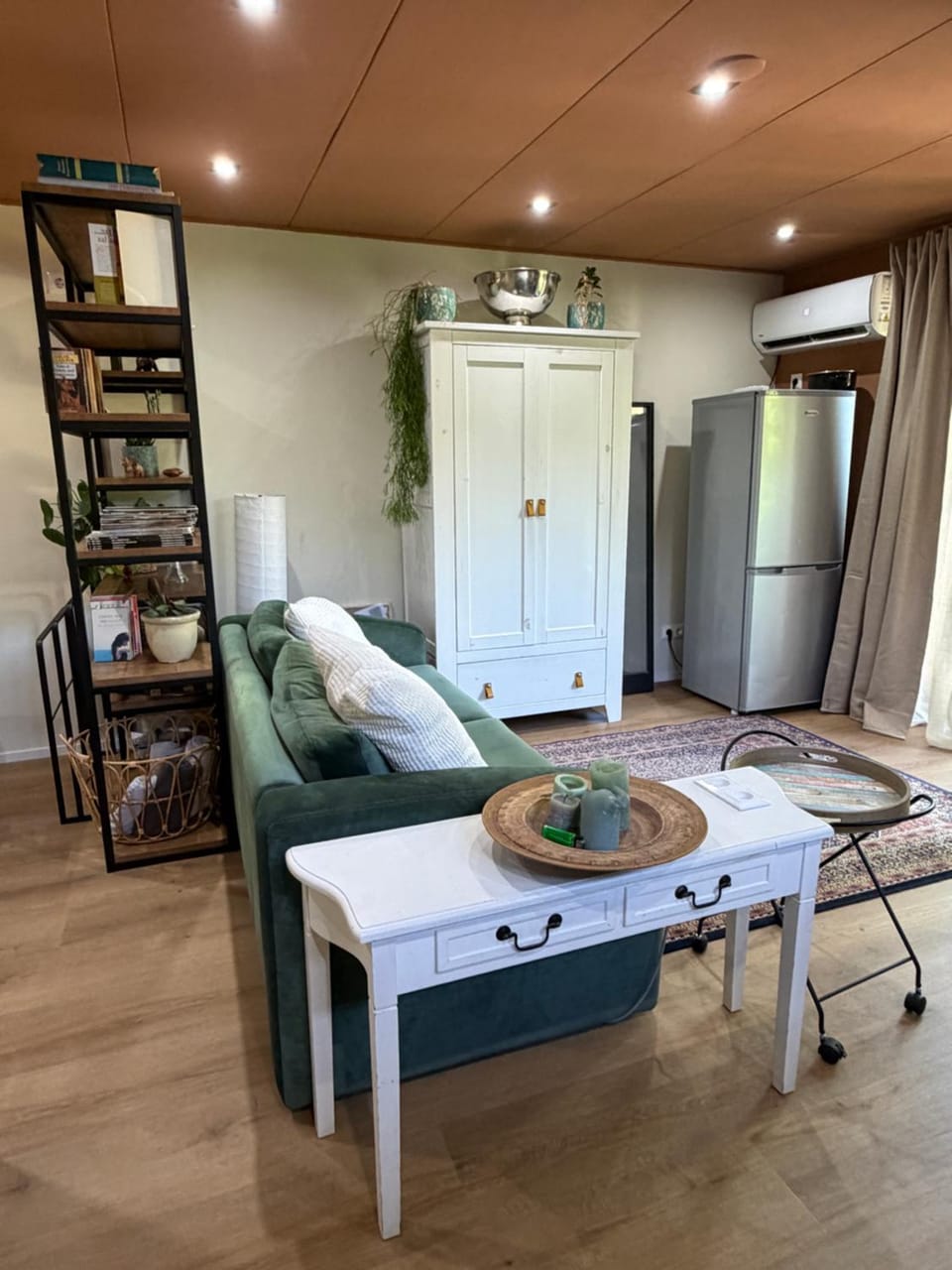 Living room, air conditioner