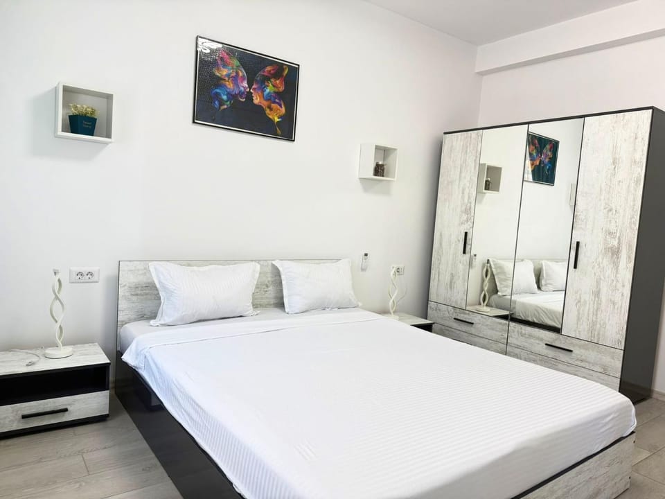 Bed, Bedroom, wardrobe