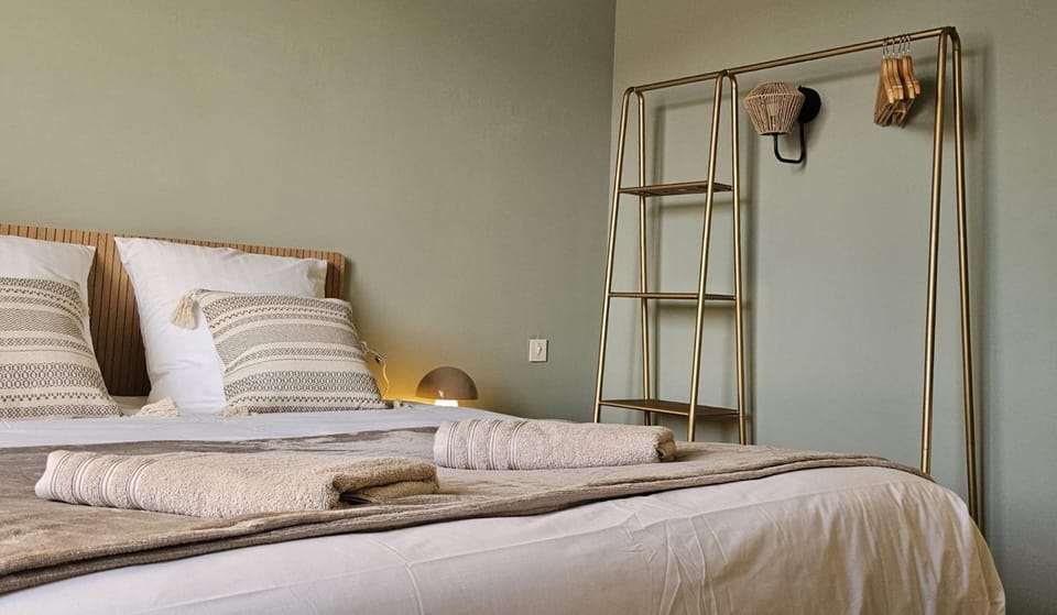 chambre Zac dans maison partagée au bord du Rhône Bed and Breakfast in Auvergne-Rhône-Alpes
