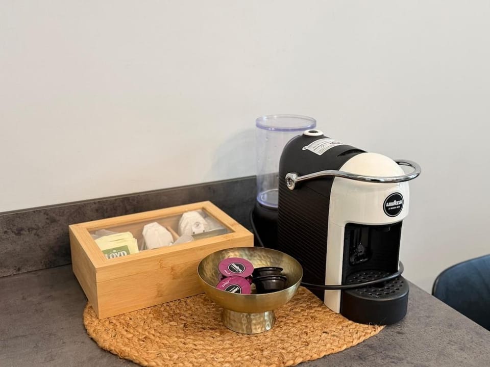 Coffee/tea facilities, Kitchen or kitchenette