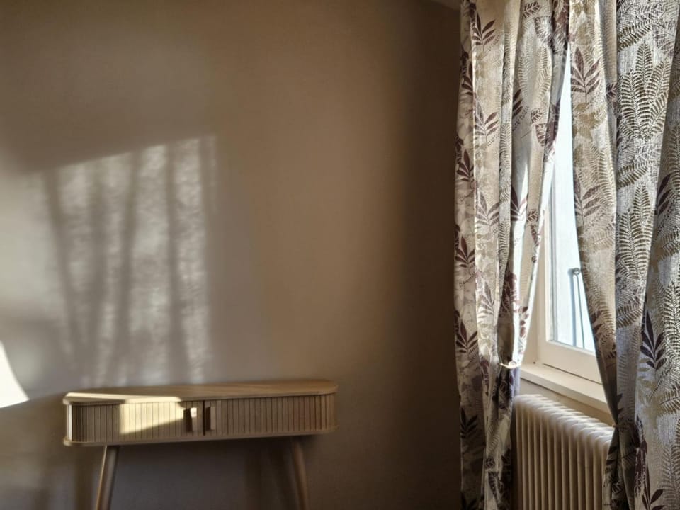 chambre Kim dans maison partagée au bord du Rhône Bed and Breakfast in Auvergne-Rhône-Alpes