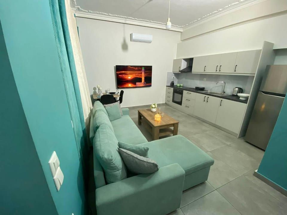 Seating area, kitchen