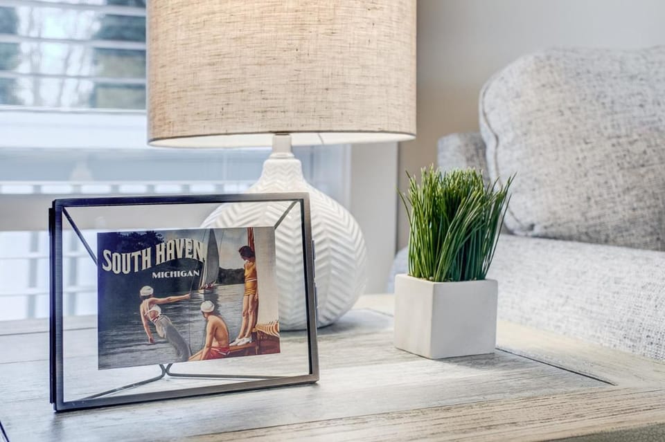 Swimming Pool & Shuffleboard - 2 Blocks to Kid's Corner & South Beach House in South Haven