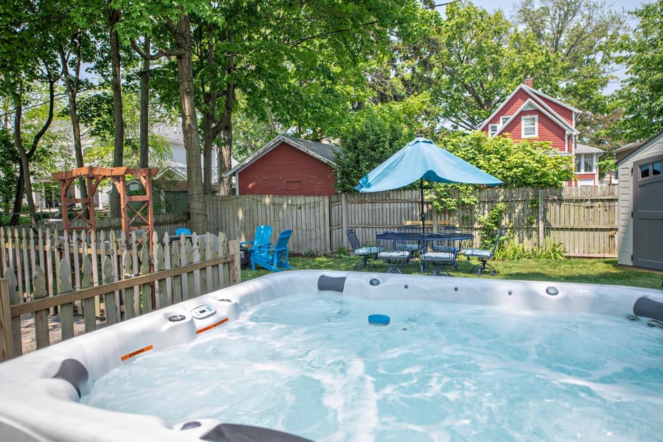Coastal Inspired Beach Condo - Steps from South Beach & Kids Corner! House in South Haven