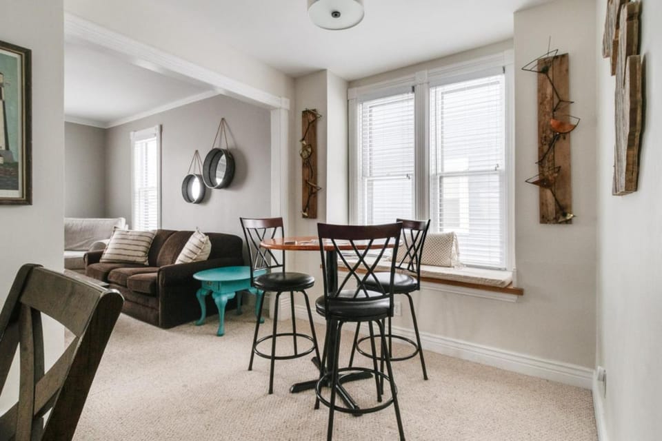 Timeless South Haven Retreat — Walk to Downtown, Marina & Beach House in South Haven