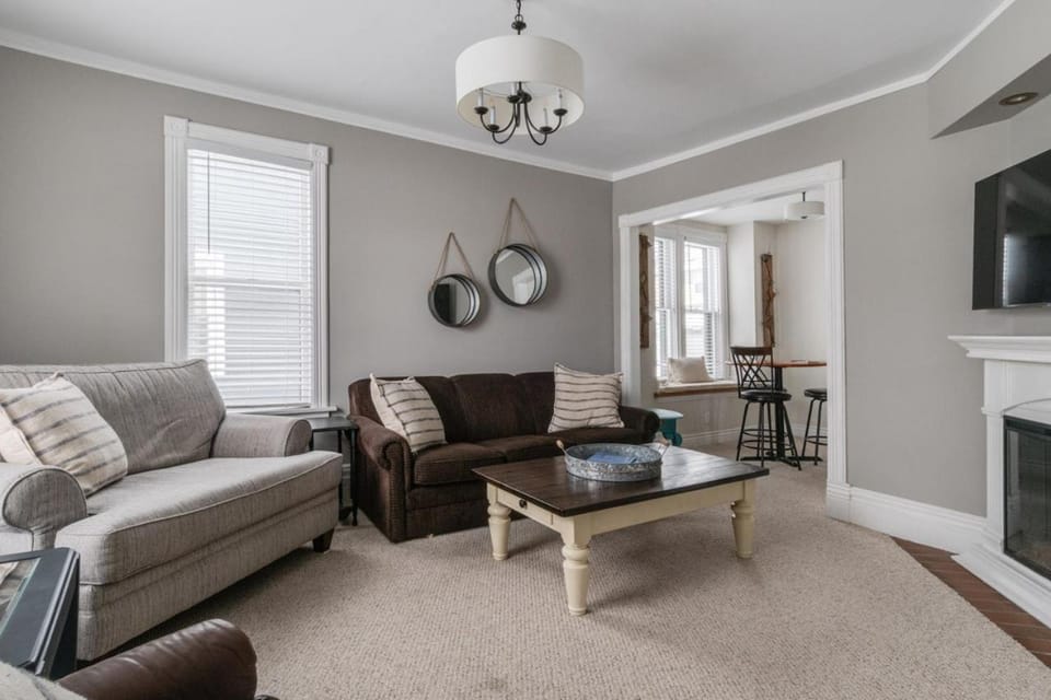 Timeless South Haven Retreat — Walk to Downtown, Marina & Beach House in South Haven