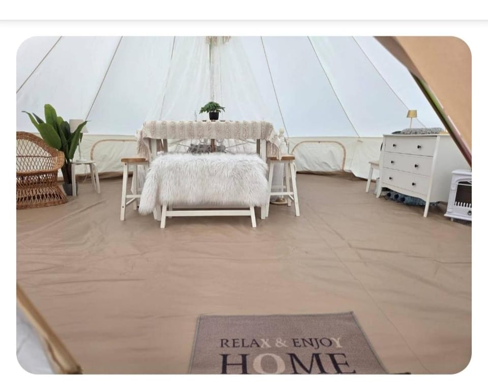 Idyllisches Campen im Zelt Luxury tent in Mecklenburgische Seenplatte