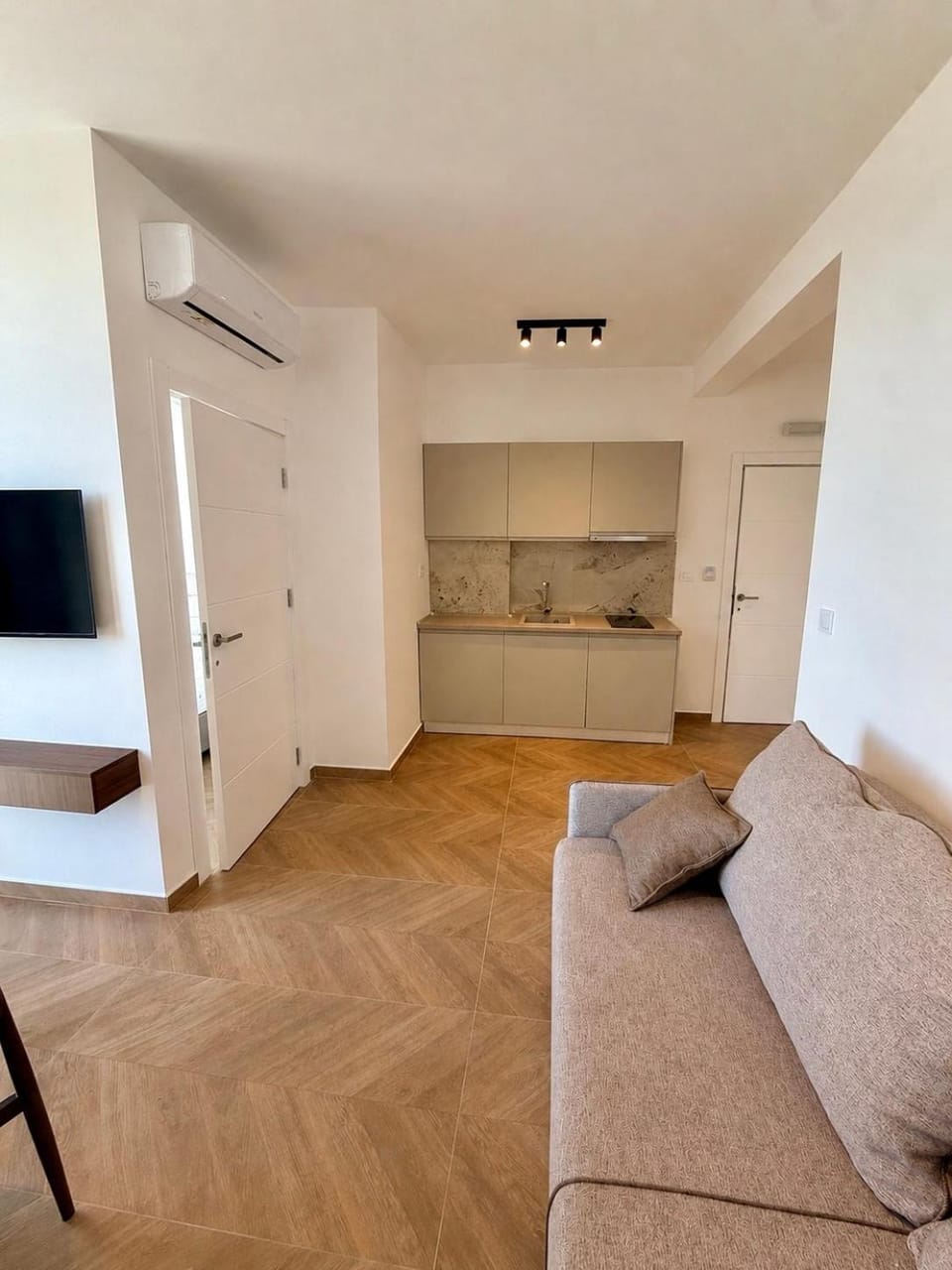 Maresa 1 Apartment in Montenegro