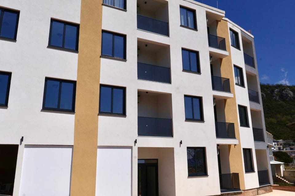 Maresa 1 Apartment in Montenegro