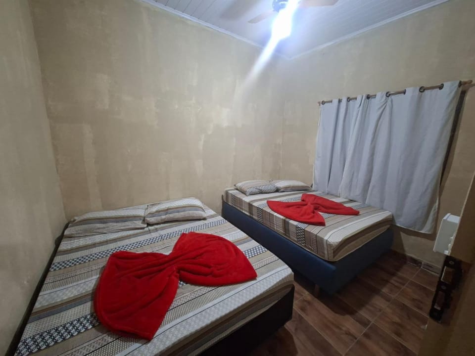 Casa a 2 minutos da basilica Apartment in State of São Paulo