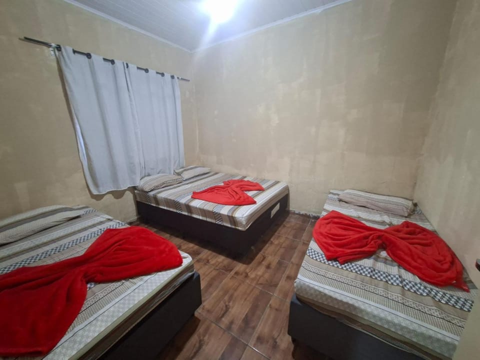 Casa a 2 minutos da basilica Apartment in State of São Paulo