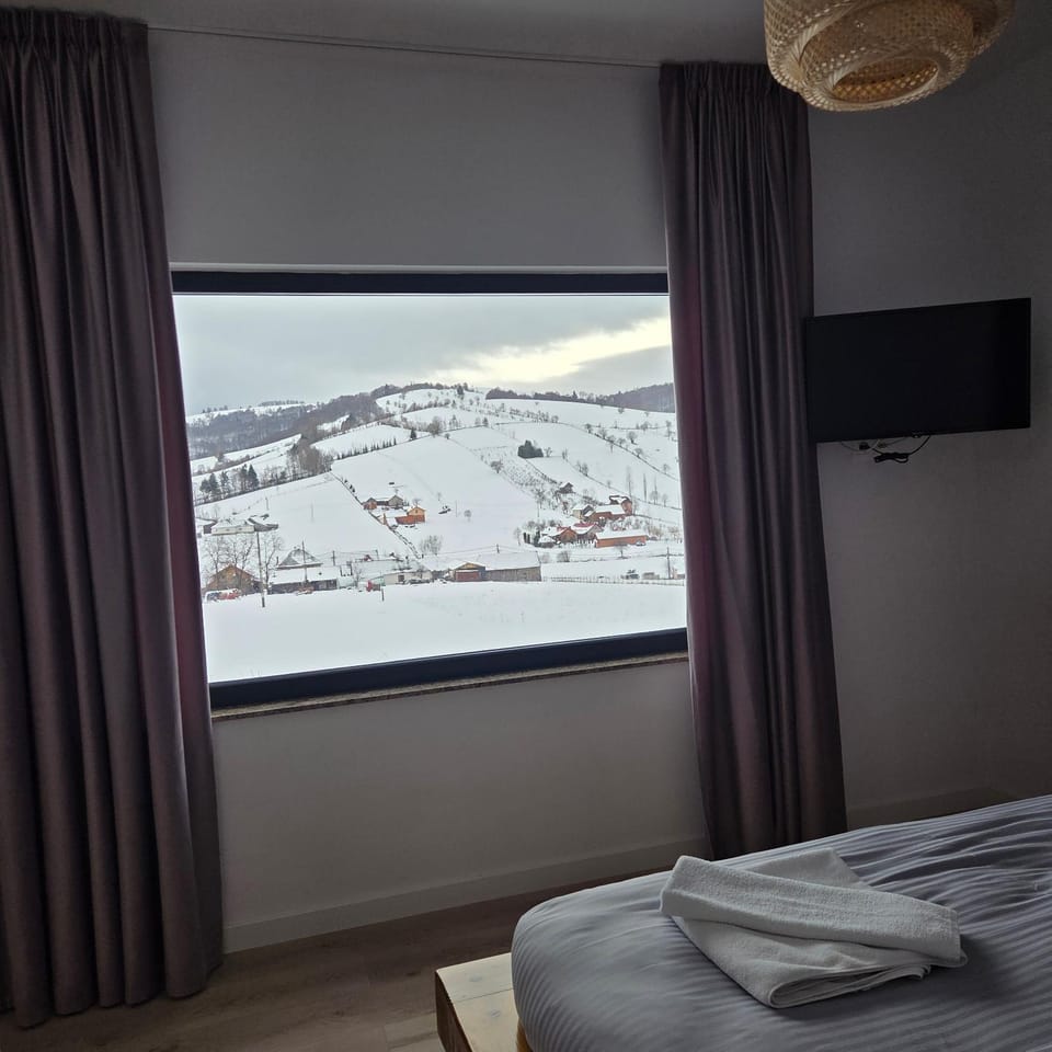Complex Dealu'Frumos Bed and Breakfast in Brașov County