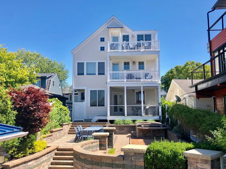 Lake Views, Hot Tub, Fire Pit & Private Yard on North Beach! House in South Haven