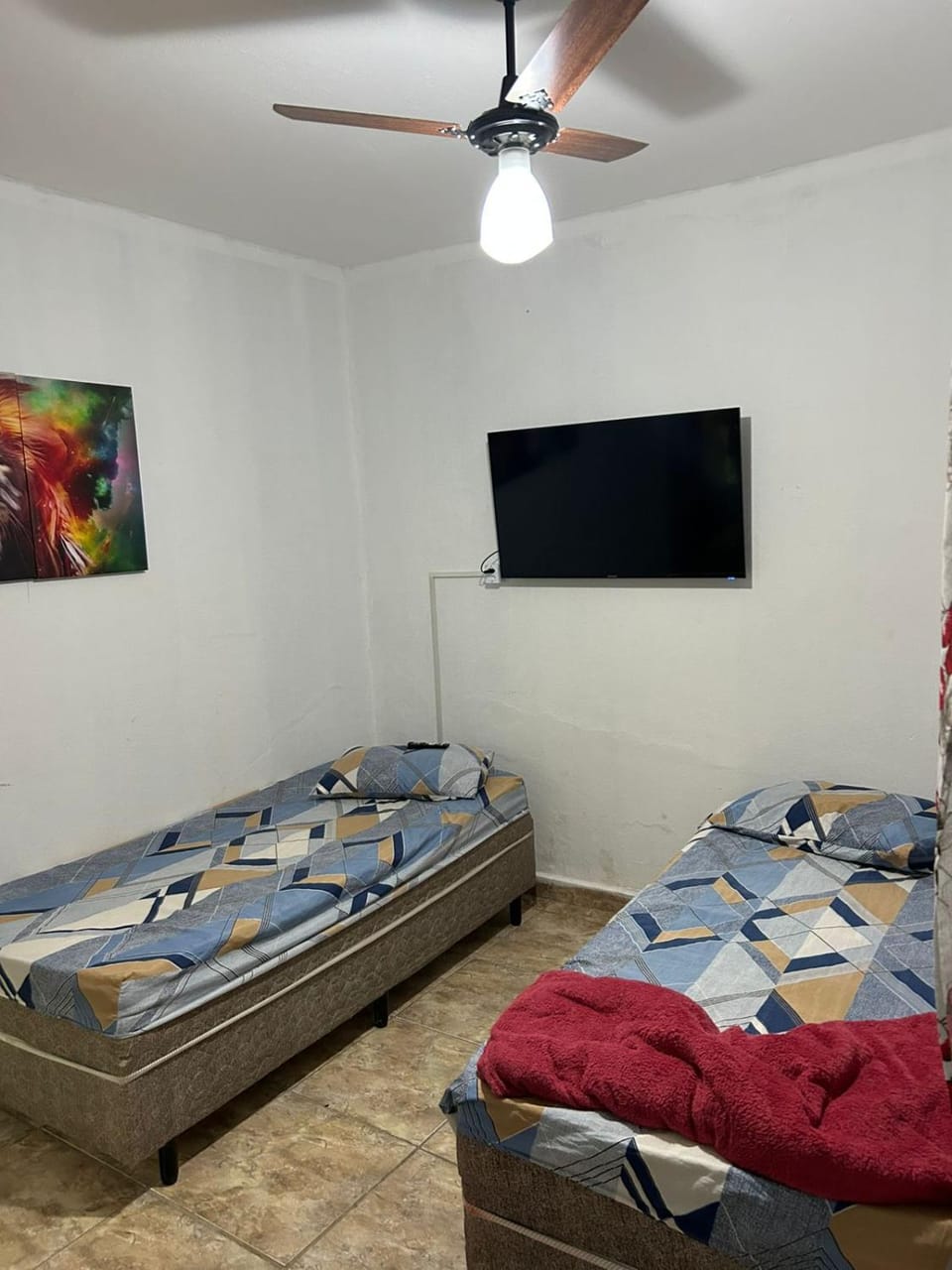 Casa a 350 metros da basilica Apartment in State of São Paulo