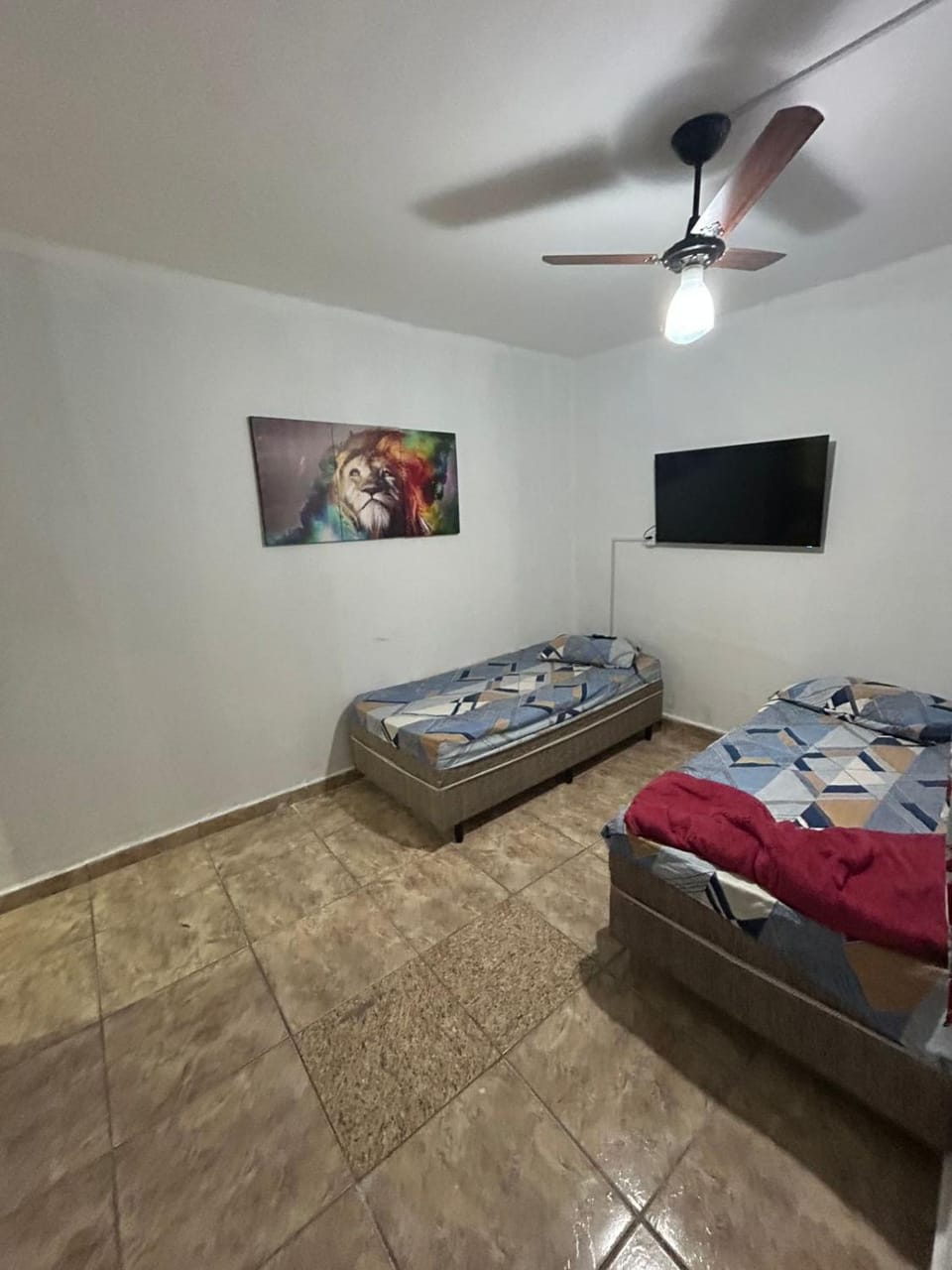 Casa a 350 metros da basilica Apartment in State of São Paulo