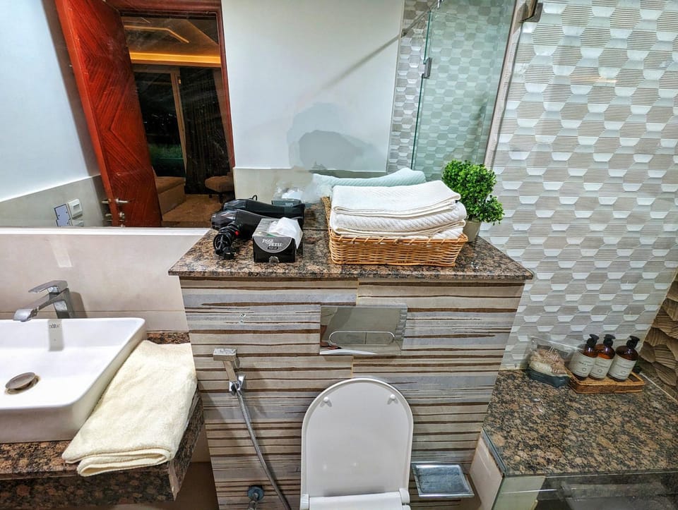 Toilet, Bathroom