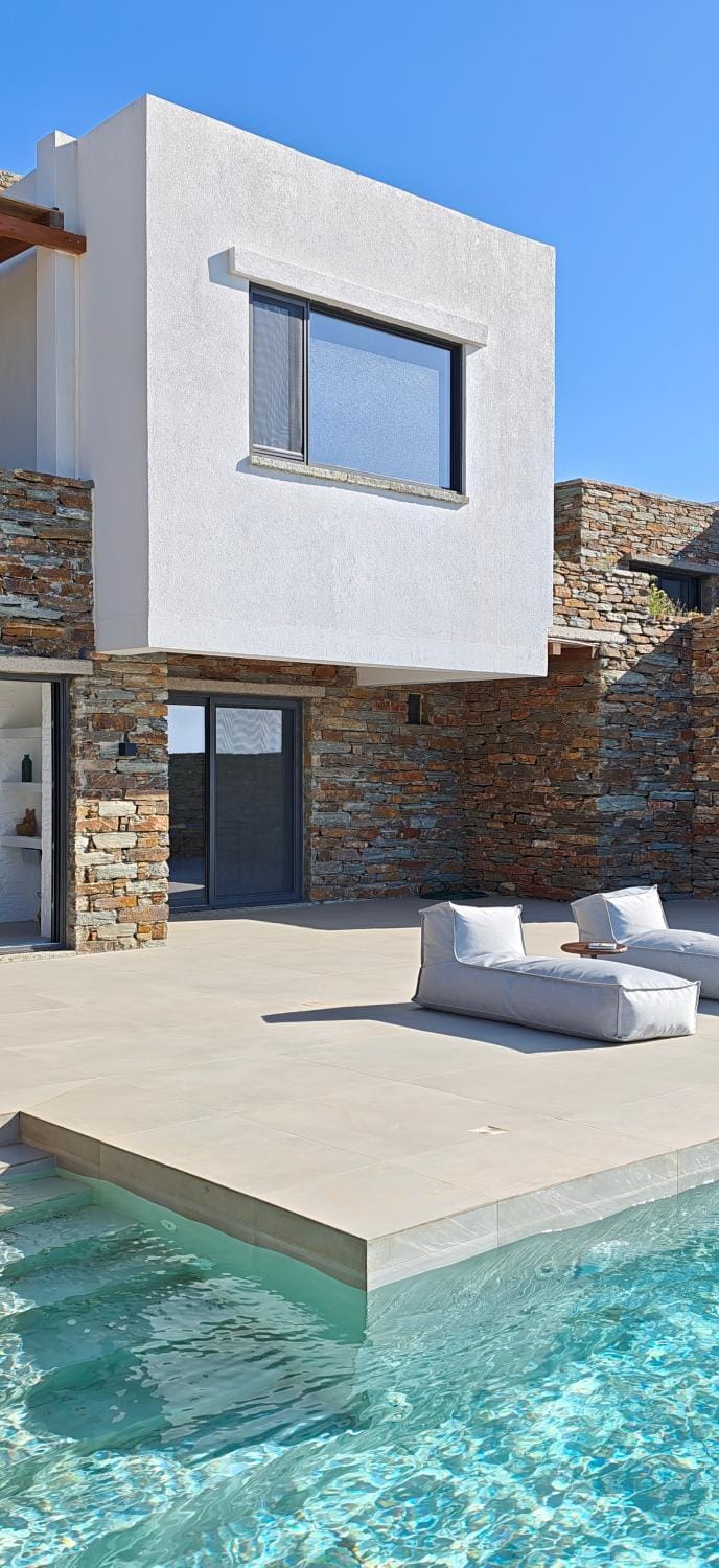 Property building, Balcony/Terrace