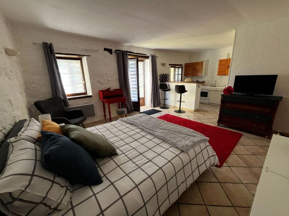 Studio La Parenthèse Apartment in Centre-Val de Loire