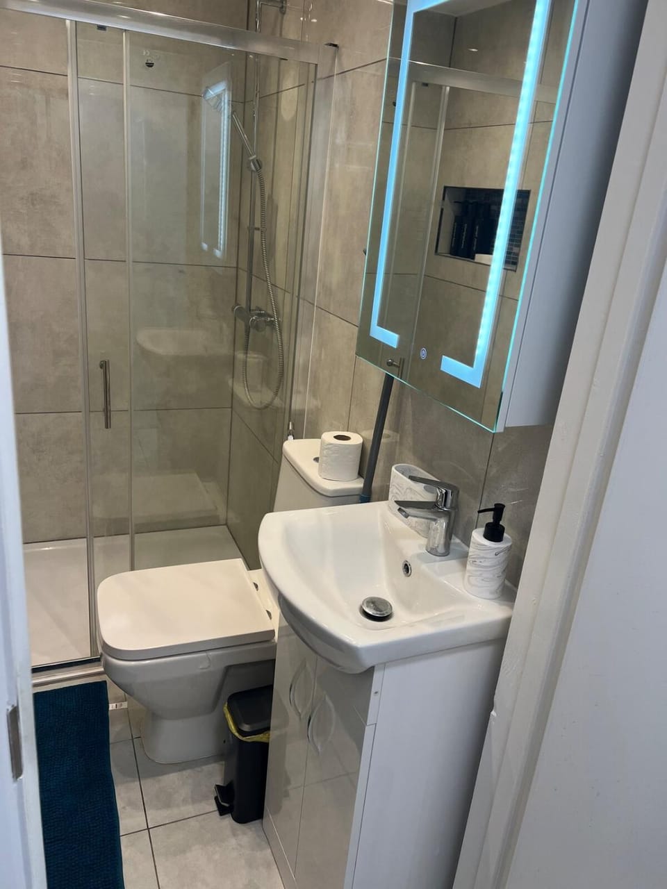 Modern Studio Flat in Maidstone Newly Build Apartment in Maidstone