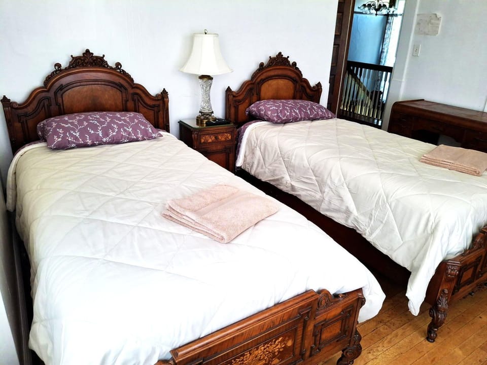 Vintage Inn Erie Bed and Breakfast in Erie