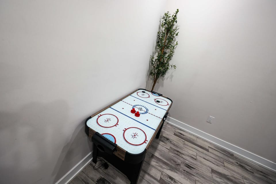 3Bed3Bath-Central,Spacious,WIFI,Temple,Sleeps9 Apartment in Philadelphia