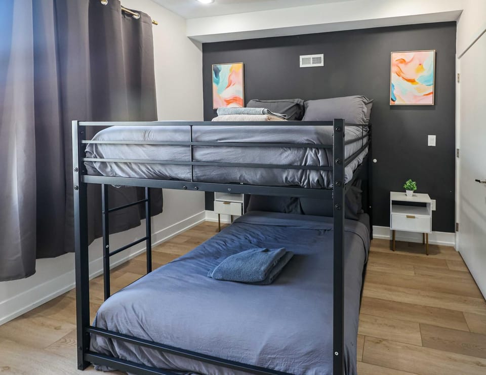 3Bed3Bath-Central,Spacious,WIFI,Temple,Sleeps9 Apartment in Philadelphia