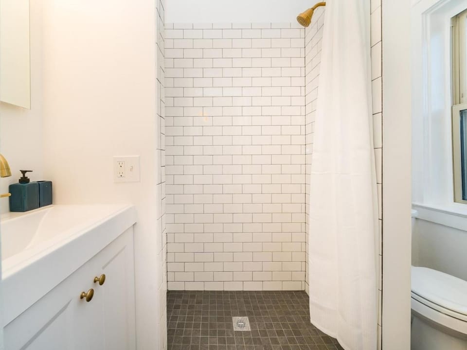 High Falls Hideaway Wi-FiTVPets Allowed Apartment in Brighton
