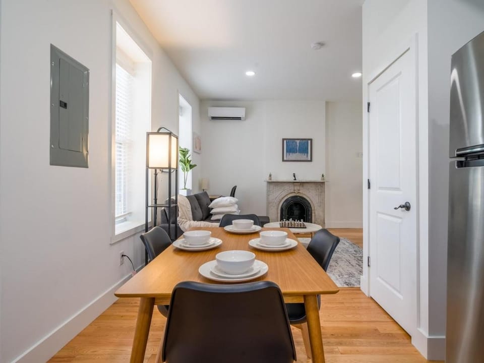 Cornhill 2BR High Falls Wi-Fi Full Kitchen Apartment in Brighton