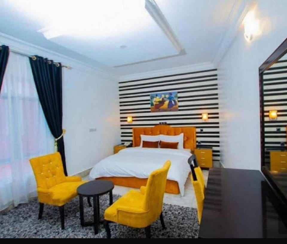 Bed, Photo of the whole room