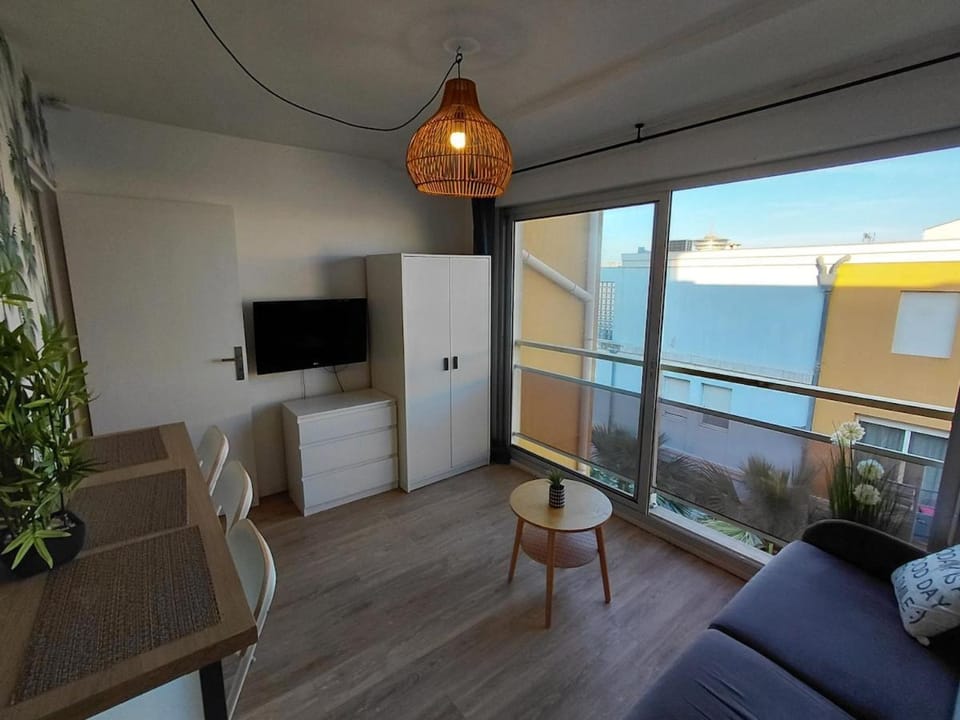 Palavas Bel Appartement rénové 4 personnes avec clim Les Palmiers Apartment in Palavas-les-Flots