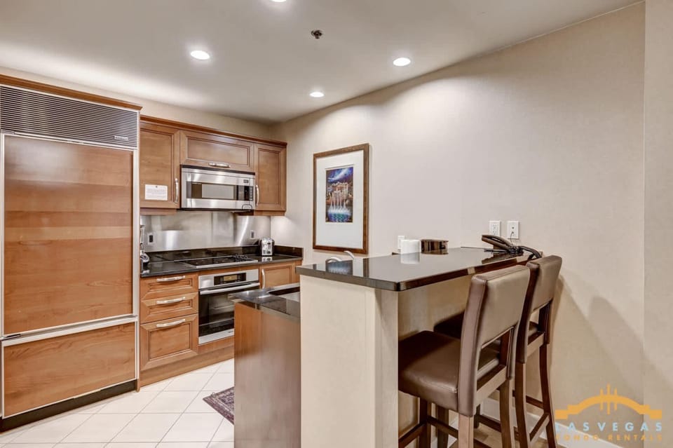 MGM Signature- F1 Strip Sphere View Balcony Suite House in Las Vegas Strip