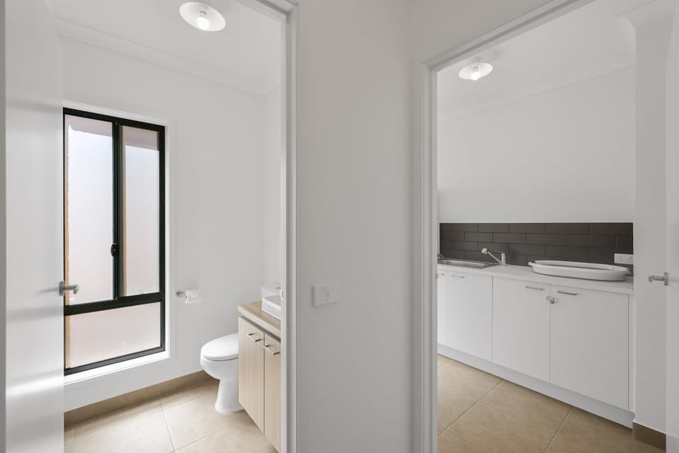 Toilet, Bathroom
