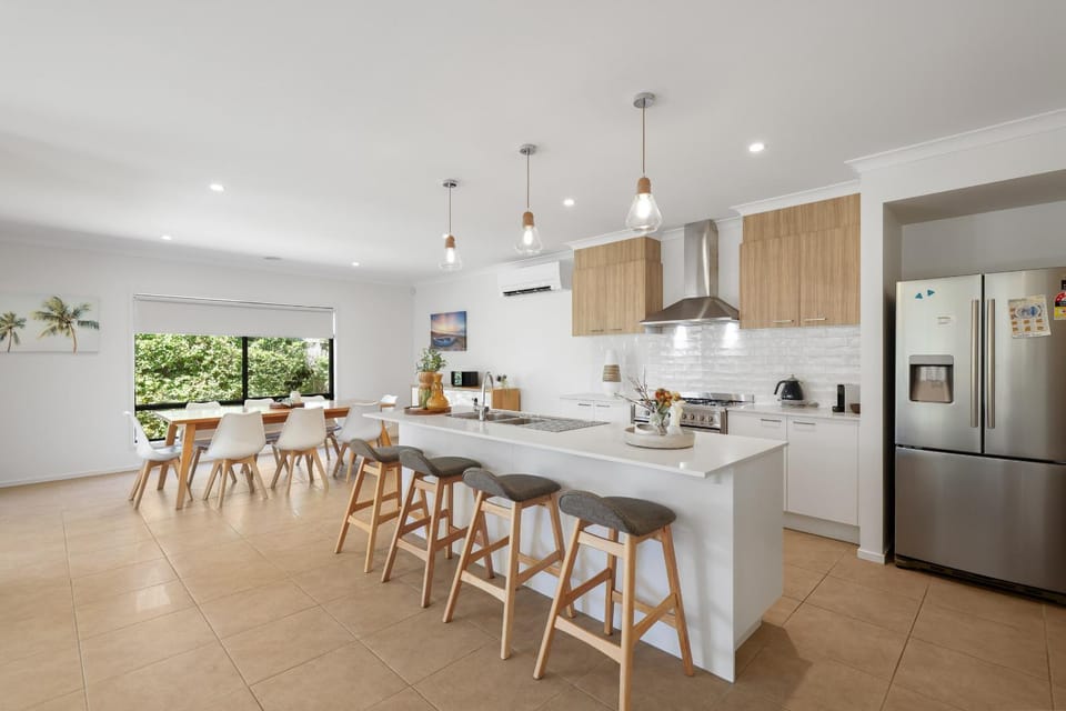 Kitchen or kitchenette, kitchen