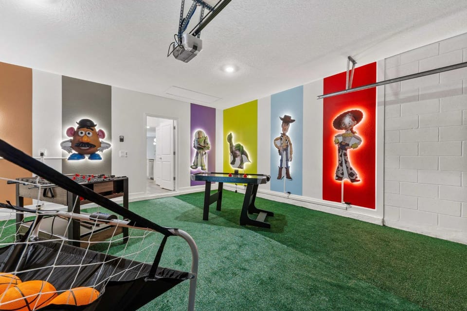 Family 5Bd Poo Spa Themed Rooms & Games 7832 House in Four Corners