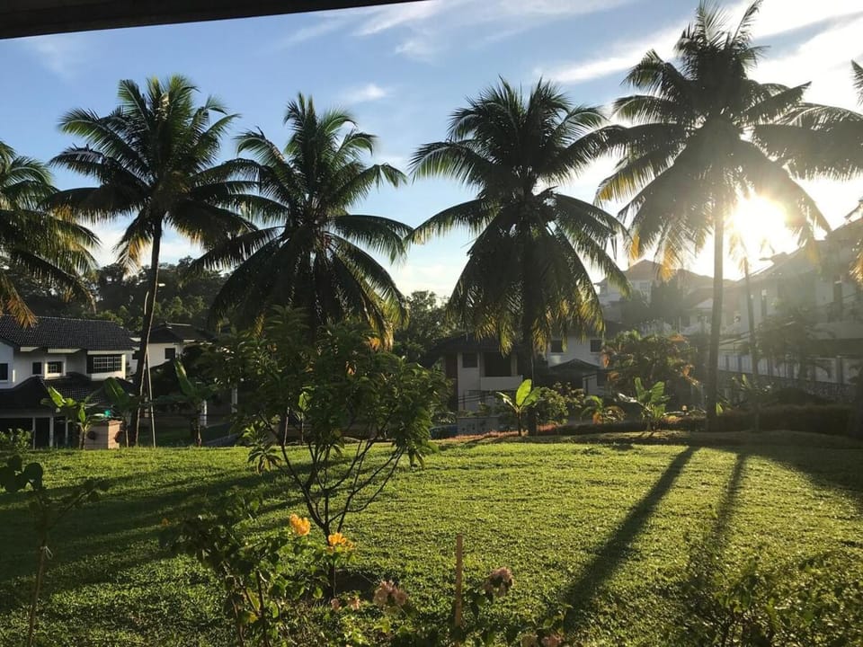 Garden cottage, Wifi with Netflix House in Negeri Sembilan, Malaysia